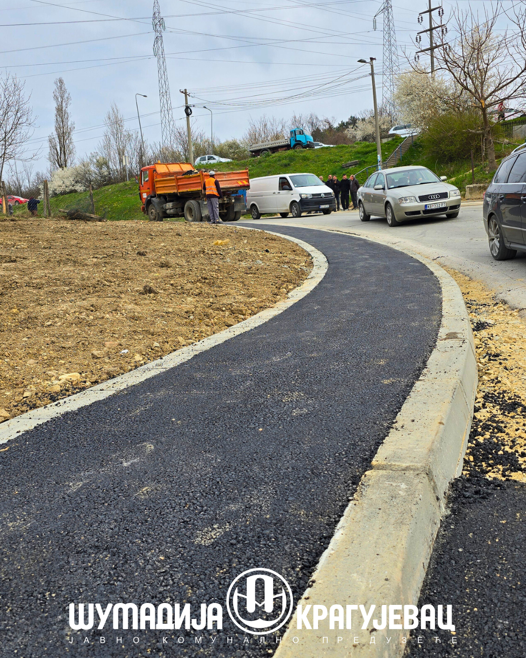 Asfaltiranje pešačkih staza u ulici Svetolika Janjića u MZ Beloševac